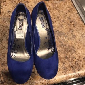 Brash ladies platform shoes